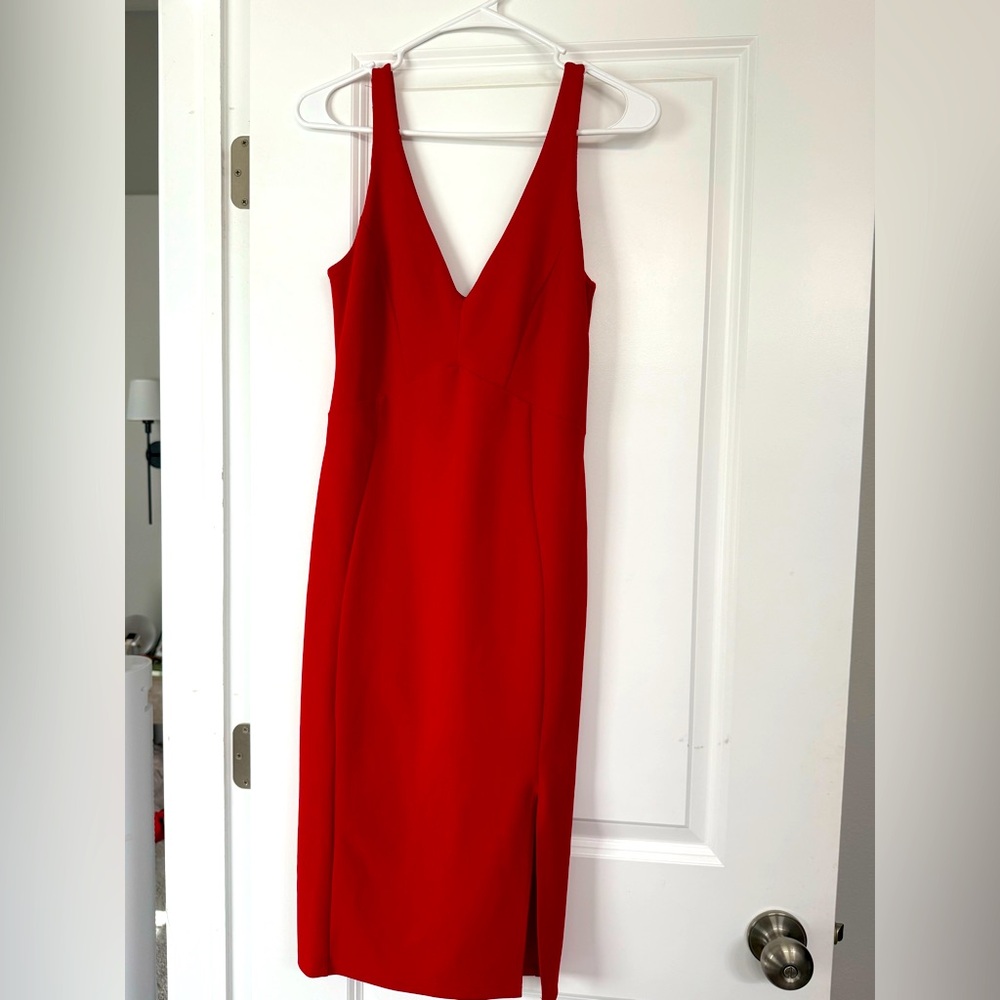 Small bright Red Lulus dress. Never worn
